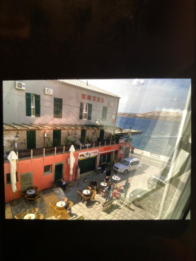 Hotel Sobe Kod Bakija Karlobag Exteriér fotografie